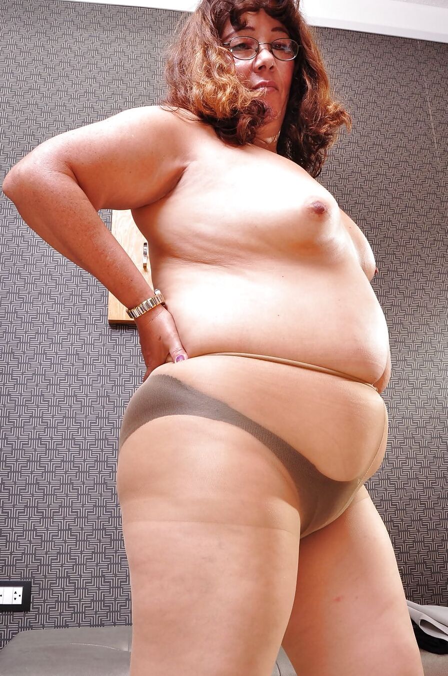 50 year old Latina gilf Maribel from OlderWomanFun