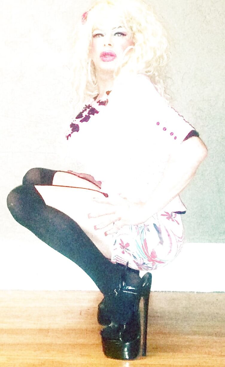 Extreme  heels