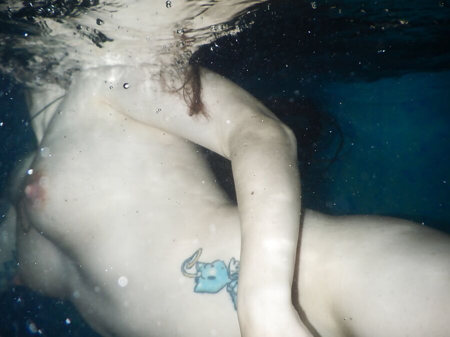Night swim before my gangbang