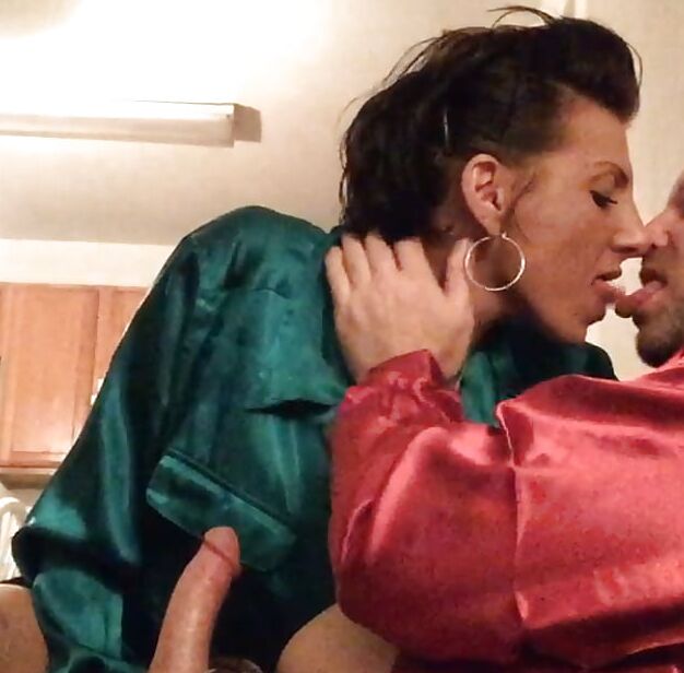 Sexy Satin Glamour Milf Set