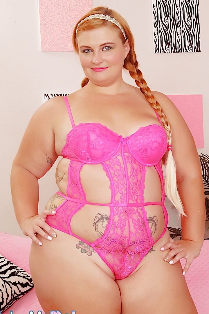Super horny plumper girl, Tiffany Star