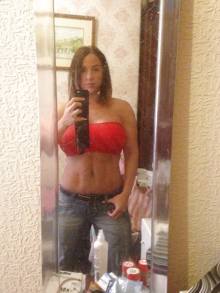 Just decided to show off my big tits and ass
