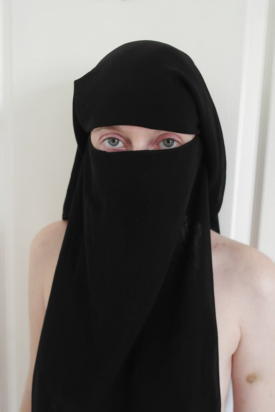 British wife Naked in Black Niqab