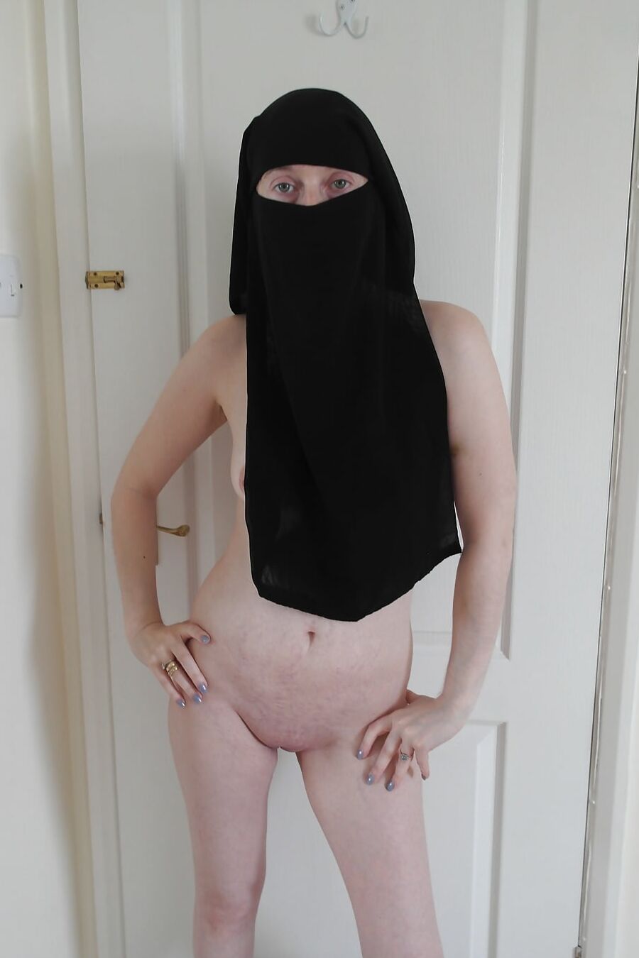 British wife Naked in Black Niqab