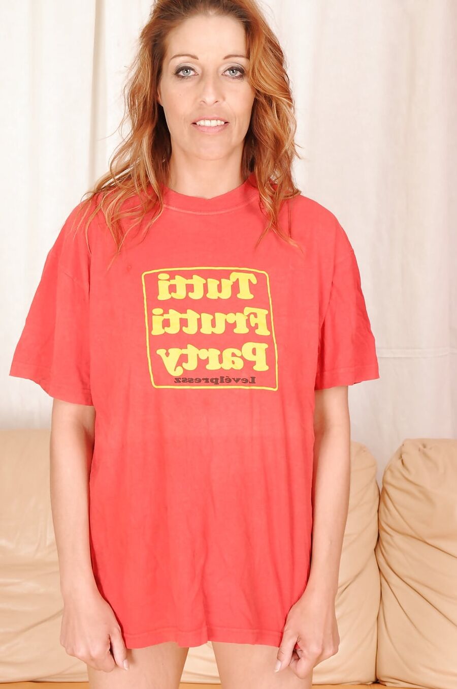 Hot MILF Annie tuttifrutti casting