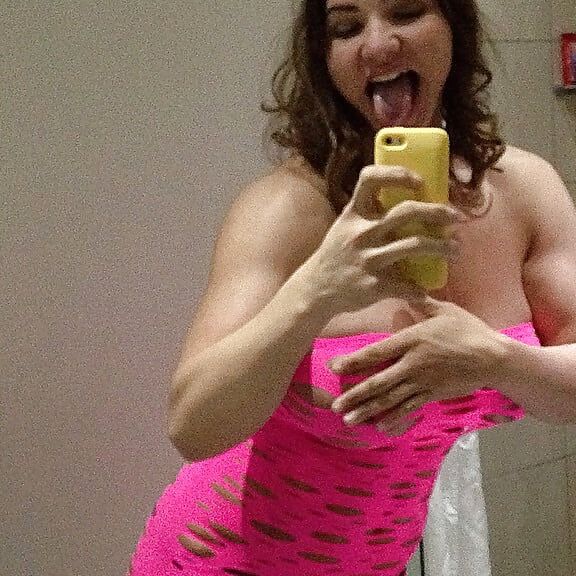 Tabbyanne Sexy Muscle pics