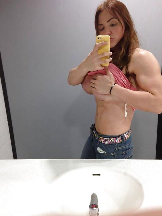 Tabbyanne Sexy Muscle pics