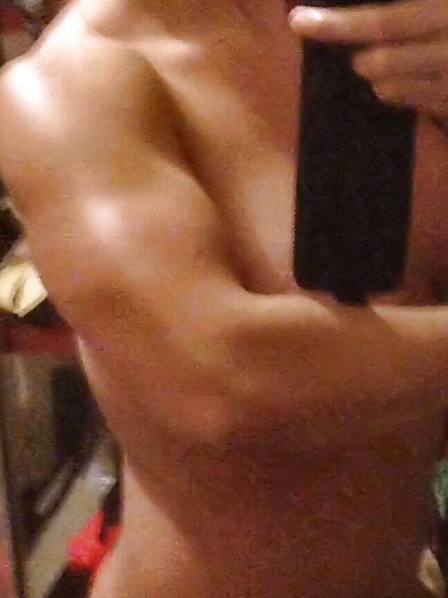 Tabbyanne Sexy Muscle pics