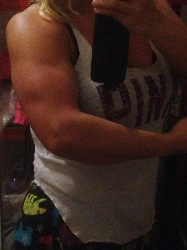 Tabbyanne Sexy Muscle pics