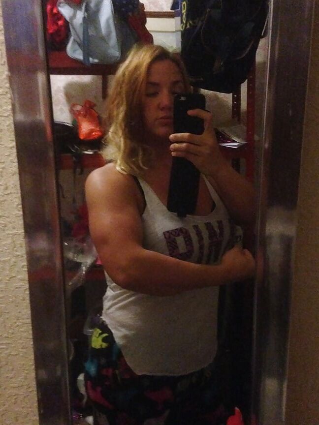 Tabbyanne Sexy Muscle pics