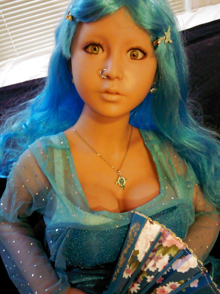 Nina the love doll