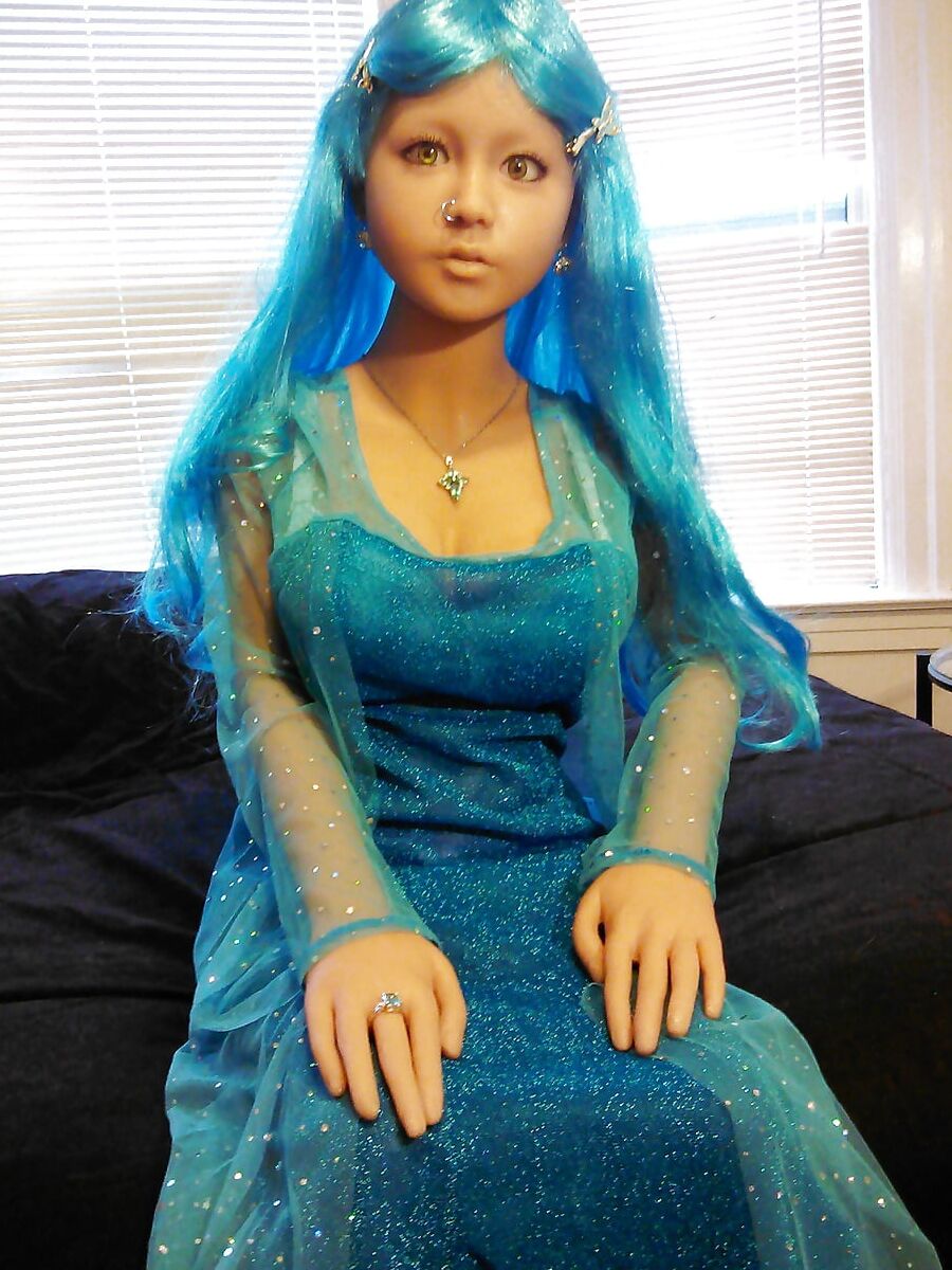 Nina the love doll