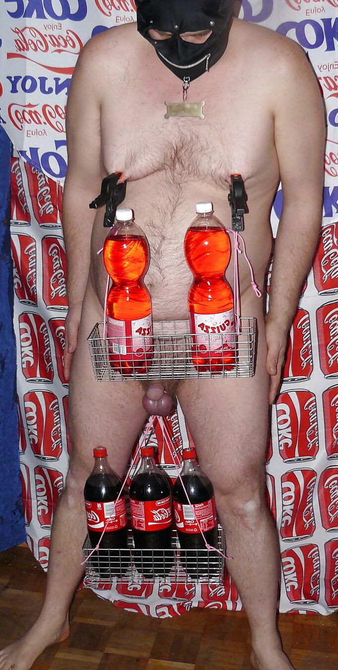 HumanForniture BottlesRack