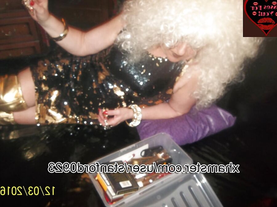 SMOKING DIVA SLUT1