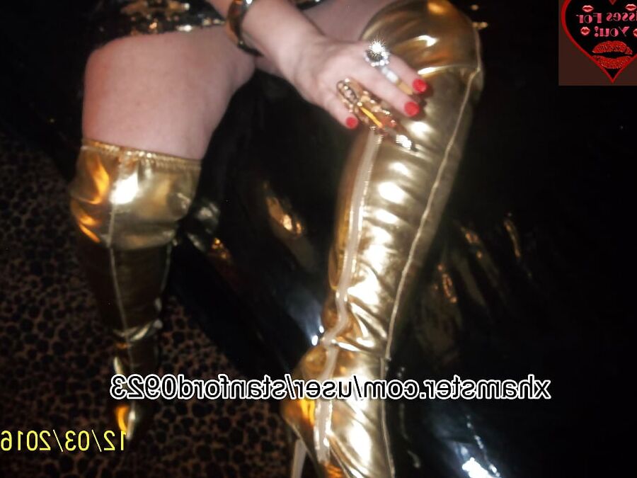 SMOKING DIVA SLUT1