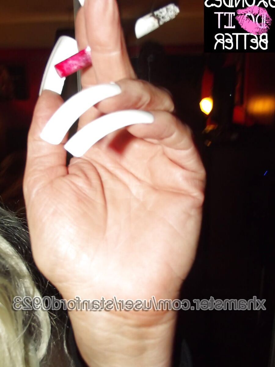 SMOKING NAILS SATURDAY