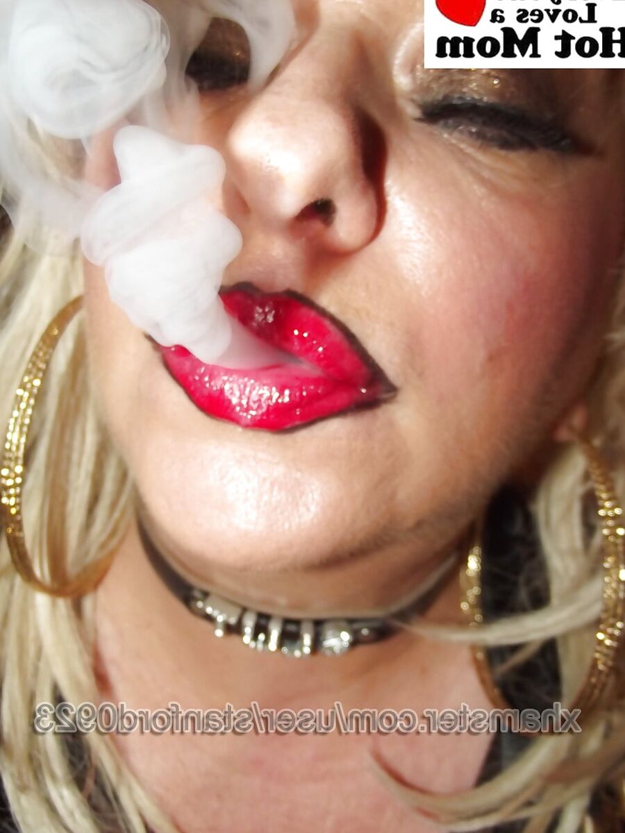 LEOPARD MILF SMOKING ONLY PT1