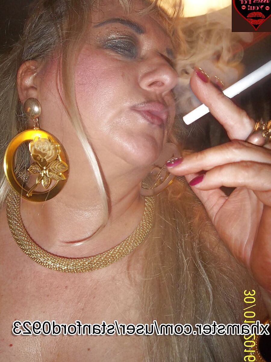 CIGAR GOLD SMOKING PT2