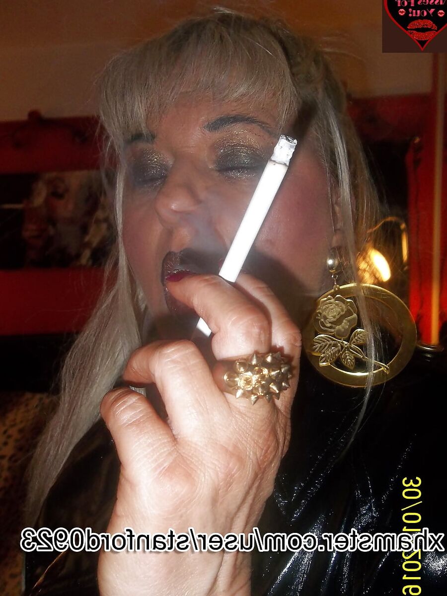 CIGAR GOLD SMOKING PT1