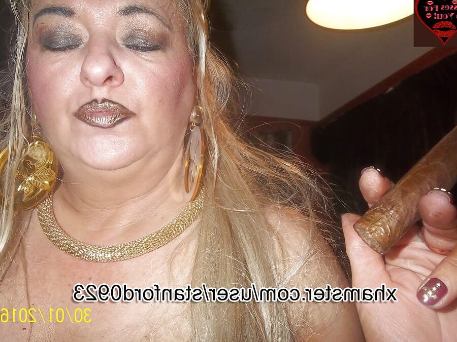 CIGAR GOLD SMOKING P3