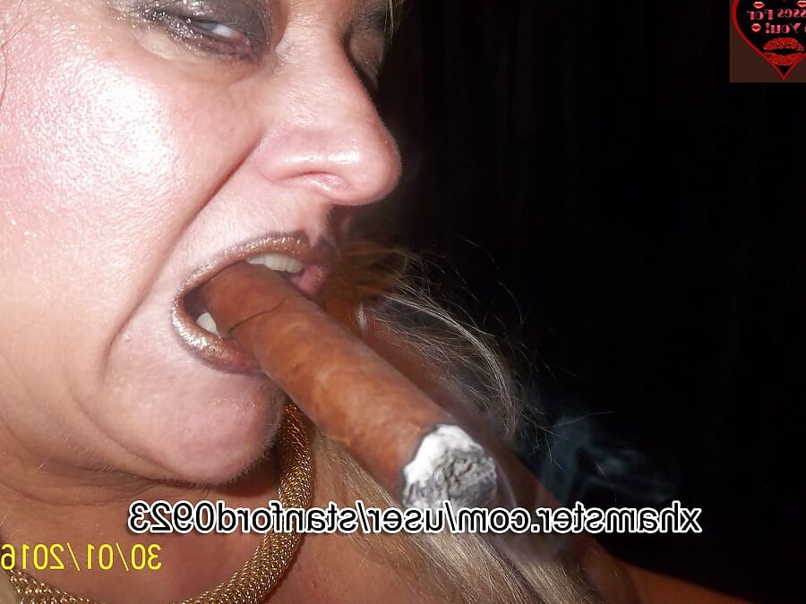 CIGAR GOLD SMOKING P3