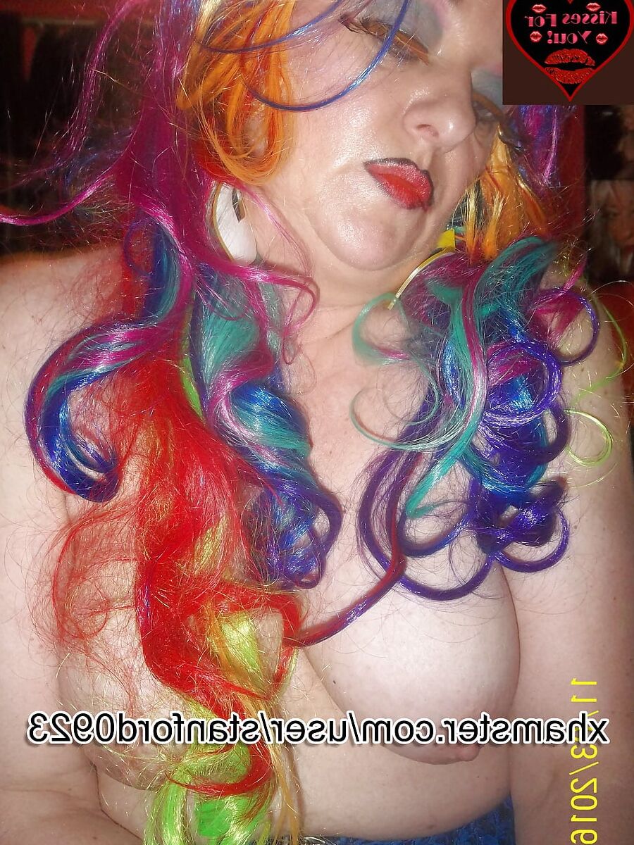 TASTE THE RAINBOW SLUT 2