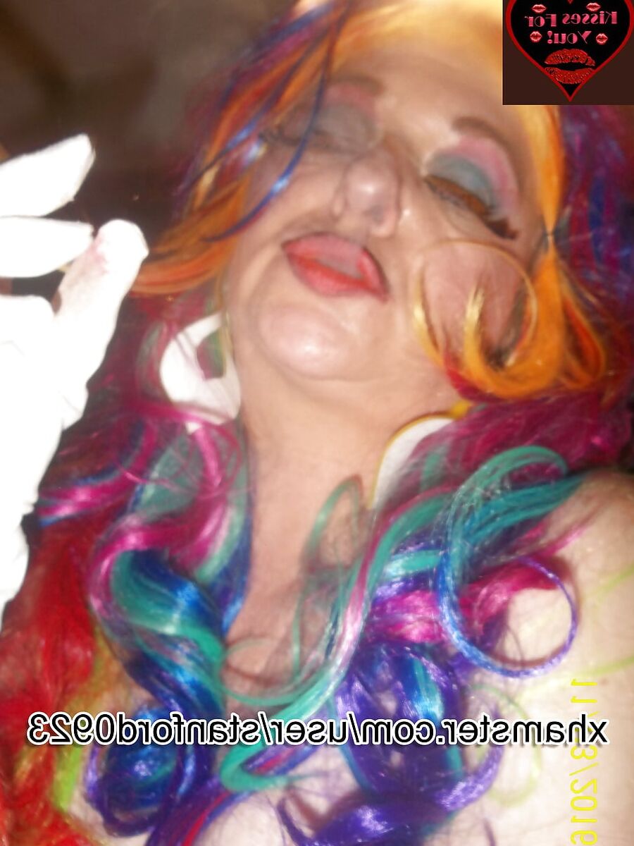 TASTE THE RAINBOW SLUT 2