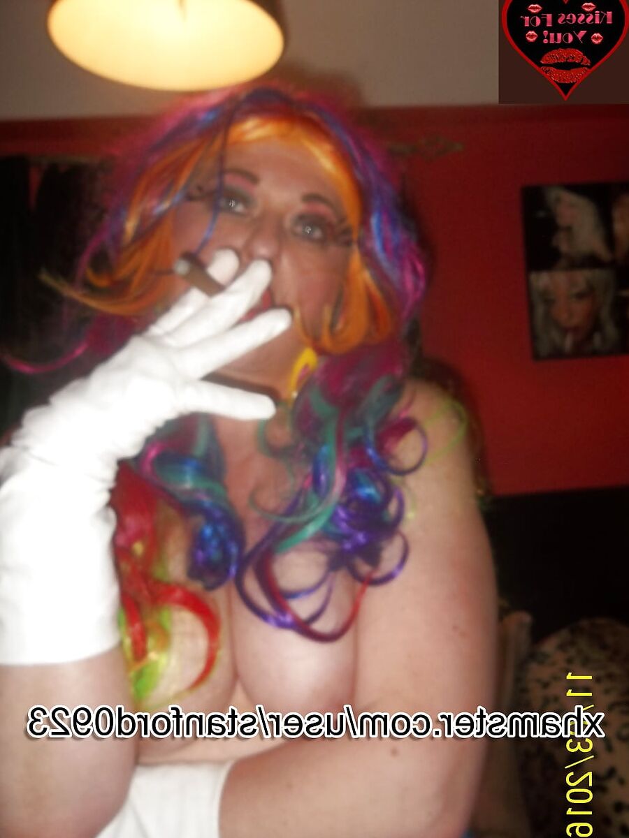 TASTE THE RAINBOW SLUT 2