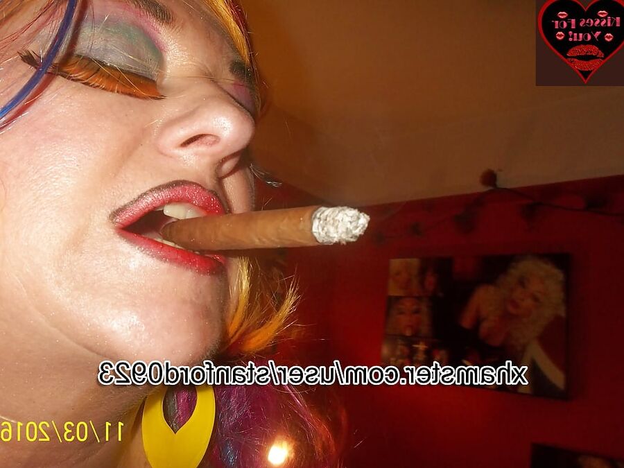 TASTE THE RAINBOW SLUT 2