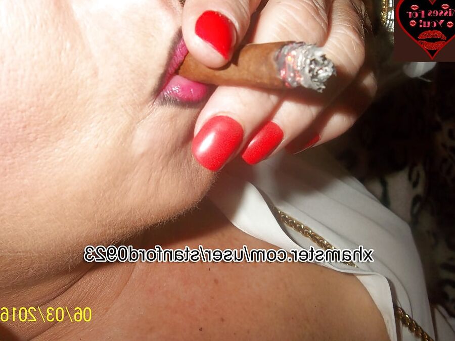 MILFs MOTHERS DAY