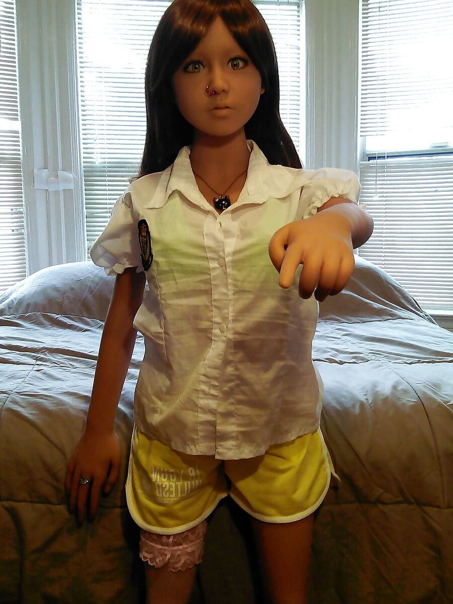 Nina in uniform