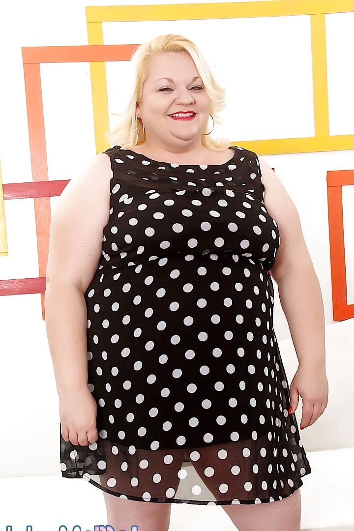 Horny BBW Joanna Roxxx