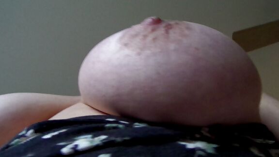Wife's 38DD tits for tribute