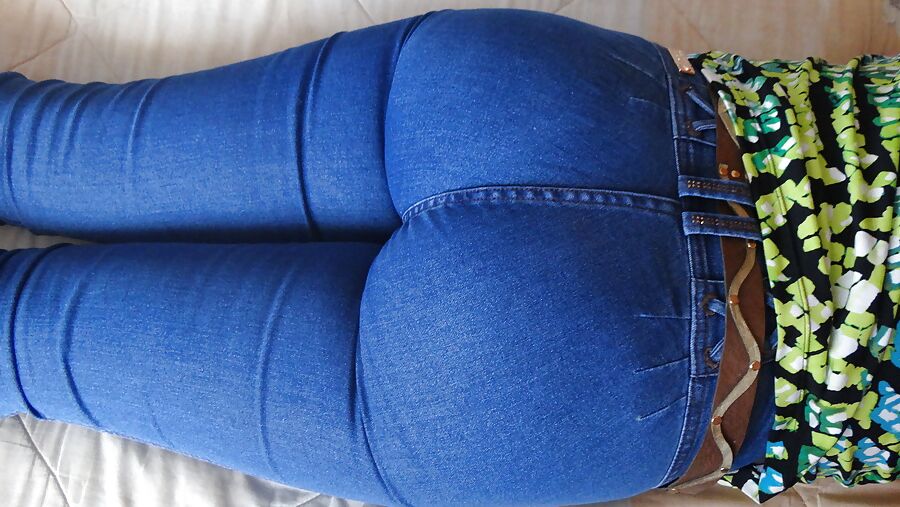 THE EXCITING ASS MY WIFE - EL CULO EXCITANTE DE MI ESPOSA