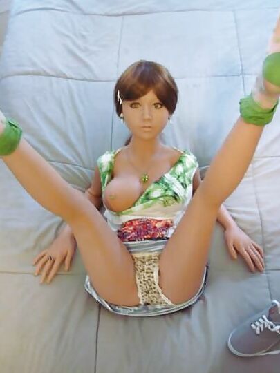 Nina's footjob.