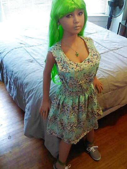 Nina's green dress