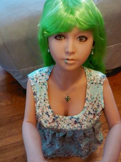 Nina's green dress