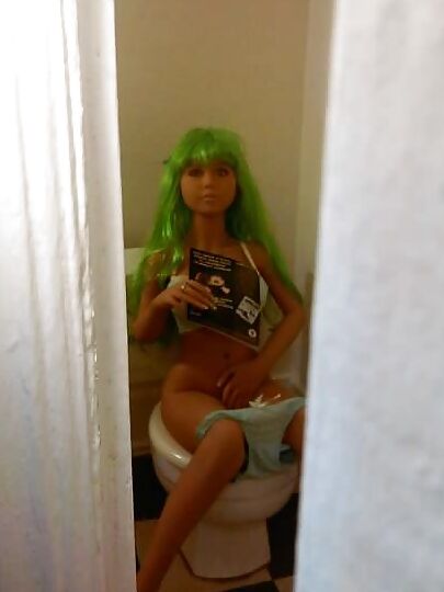 Nina on the crapper