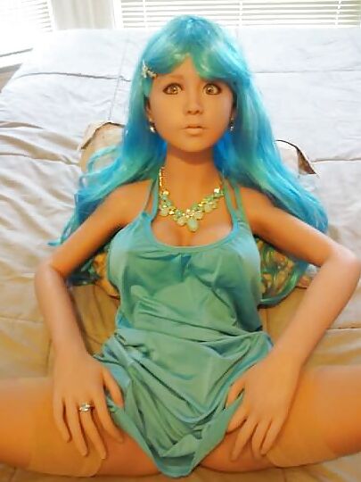 Nina's blue dress
