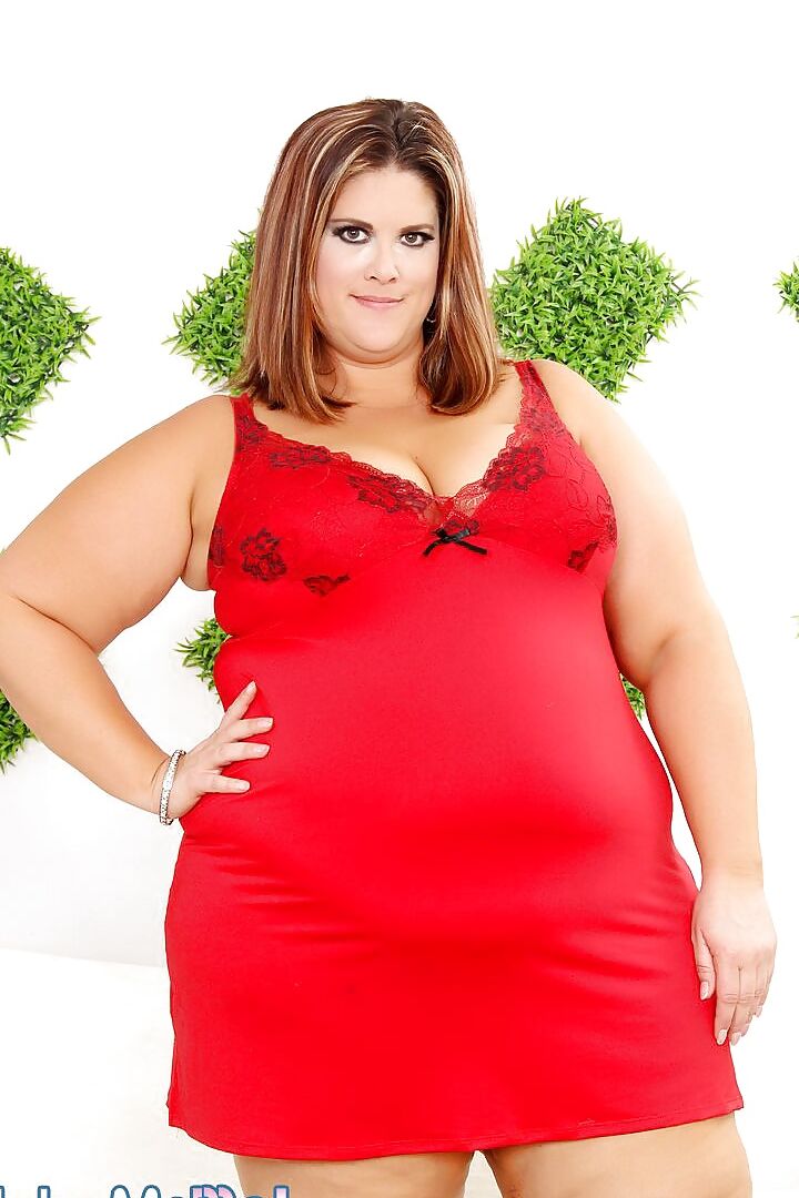 Extra pound BBW Erin Green hot