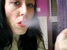 Miss Wagon - SMOKING FETISH