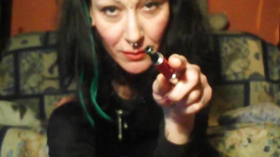 Miss Wagon - SMOKING FETISH
