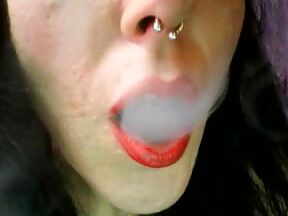 Miss Wagon - SMOKING FETISH