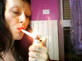 Miss Wagon - SMOKING FETISH