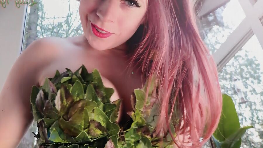Poison Ivy Cosplay