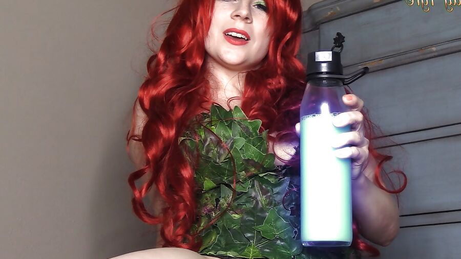 Poison Ivy Cosplay