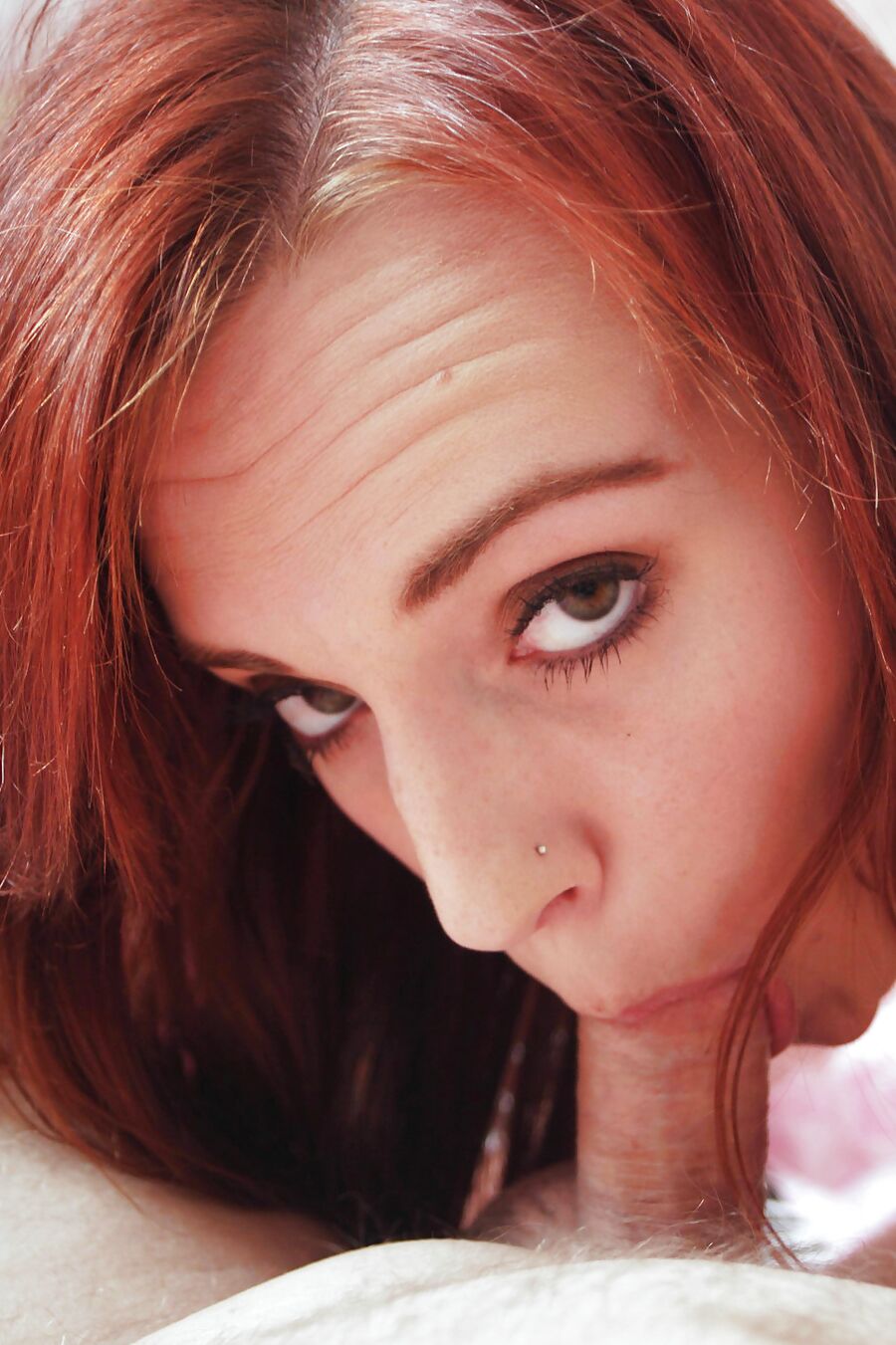 Redhead hottie Alisha sucking dick
