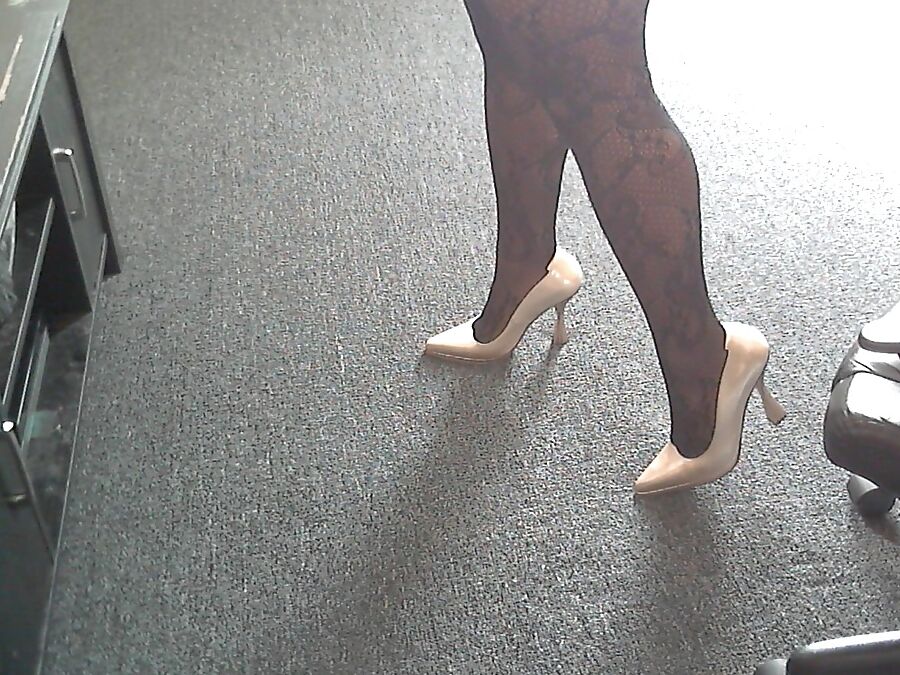 Gold Pumps