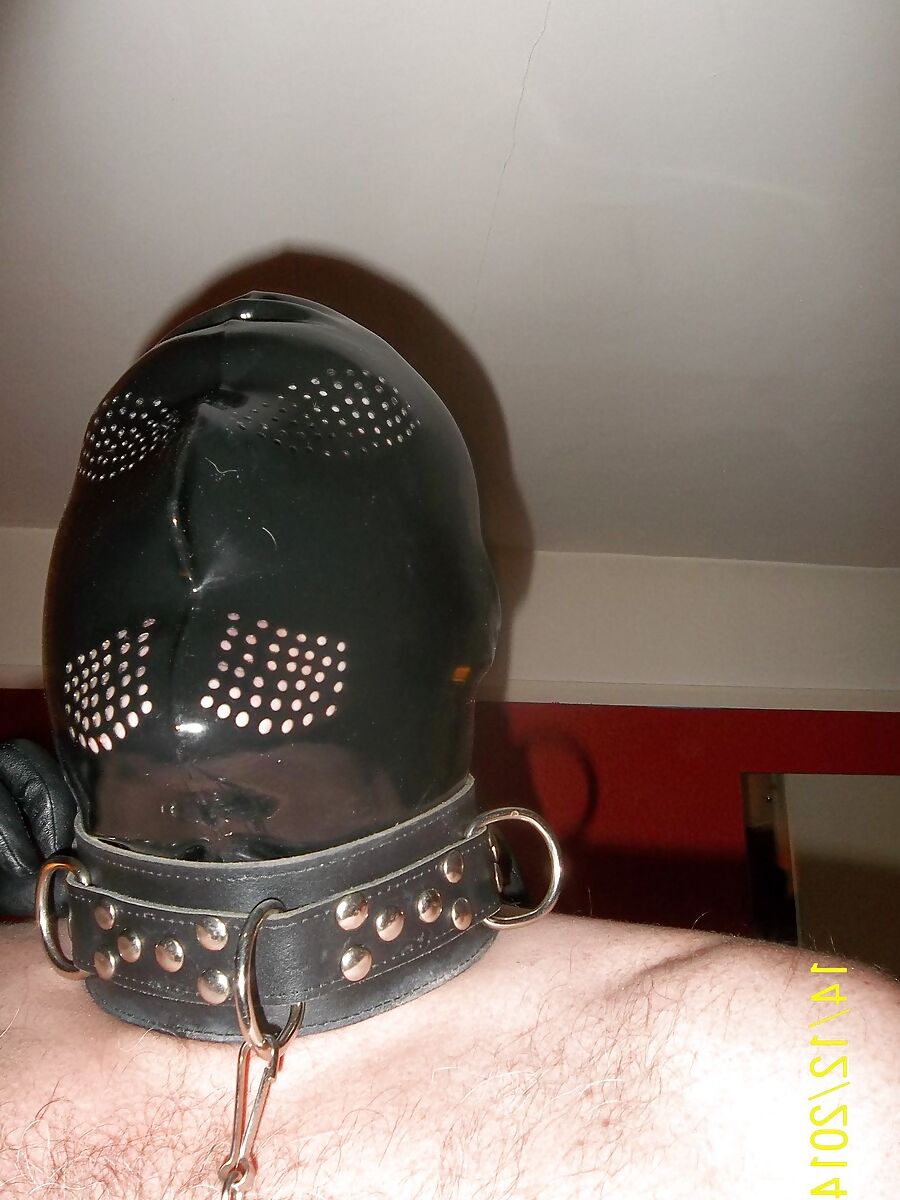 SUNDAY SERVICE BOY