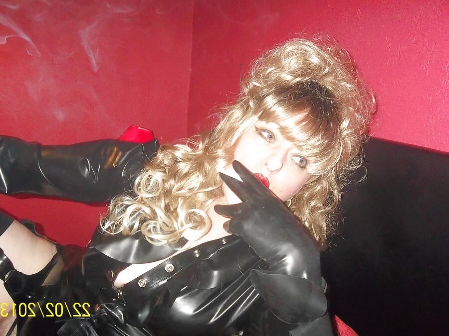 SMOKING SLUT PT 2